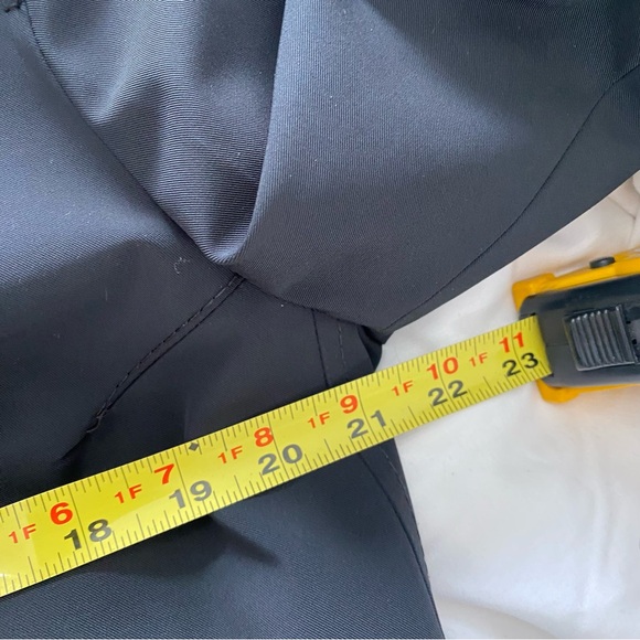 BURBERRY | Black signature trench coat - Picture 9 of 10